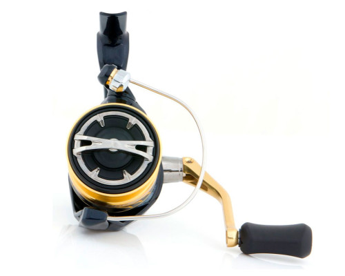 Катушка спиннинговая Shimano Nasci C2000S FB HG